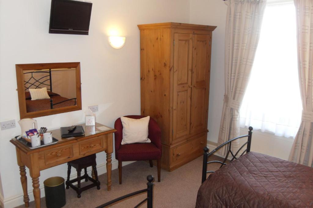 The Dodington Lodge Hotel Вітчерч Екстер'єр фото